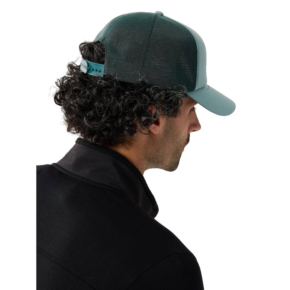 Arc'teryx Bird Adult Curved Trucker Hat - Skiis & Biikes