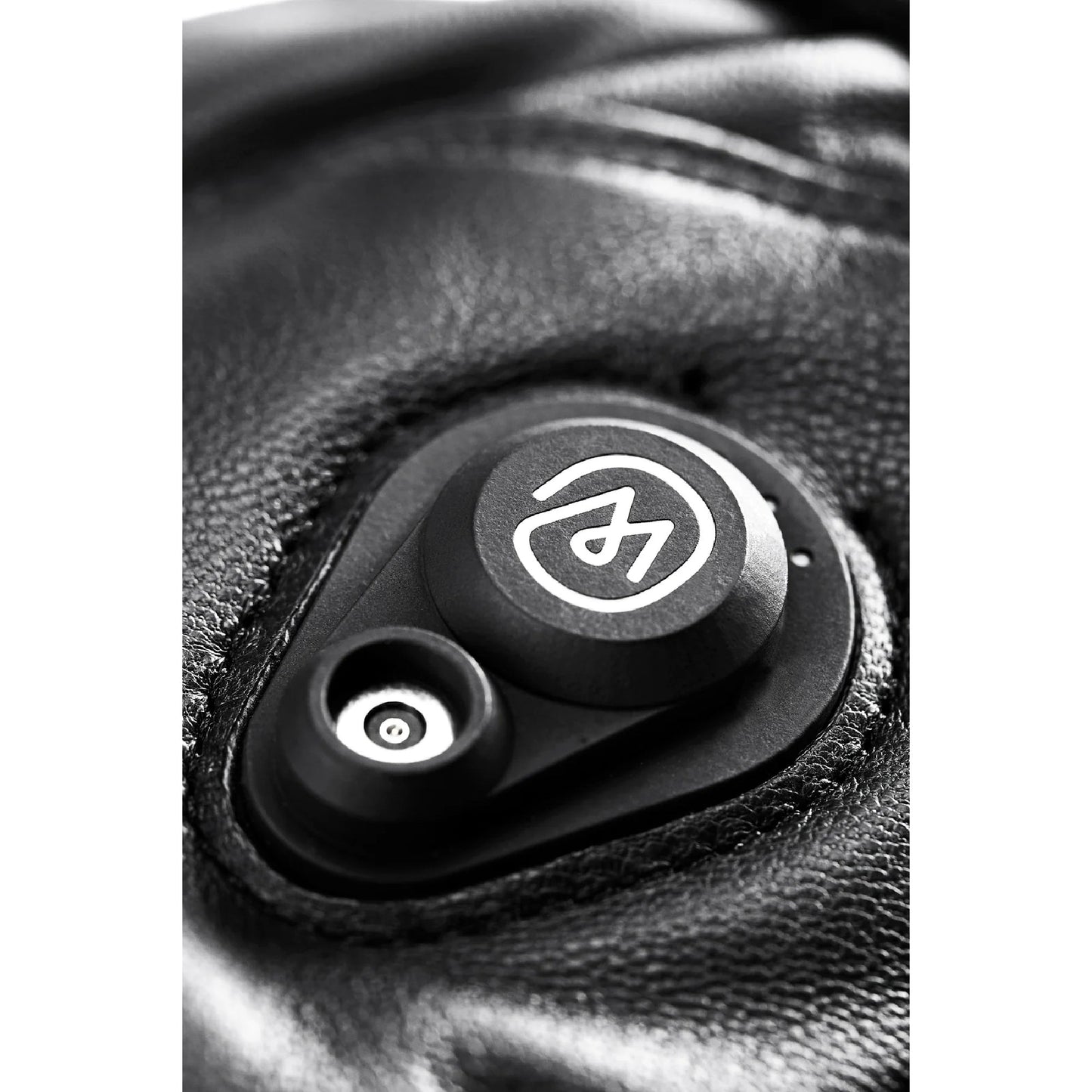 Auclair Heated Mitt Adult - Skiis & Biikes