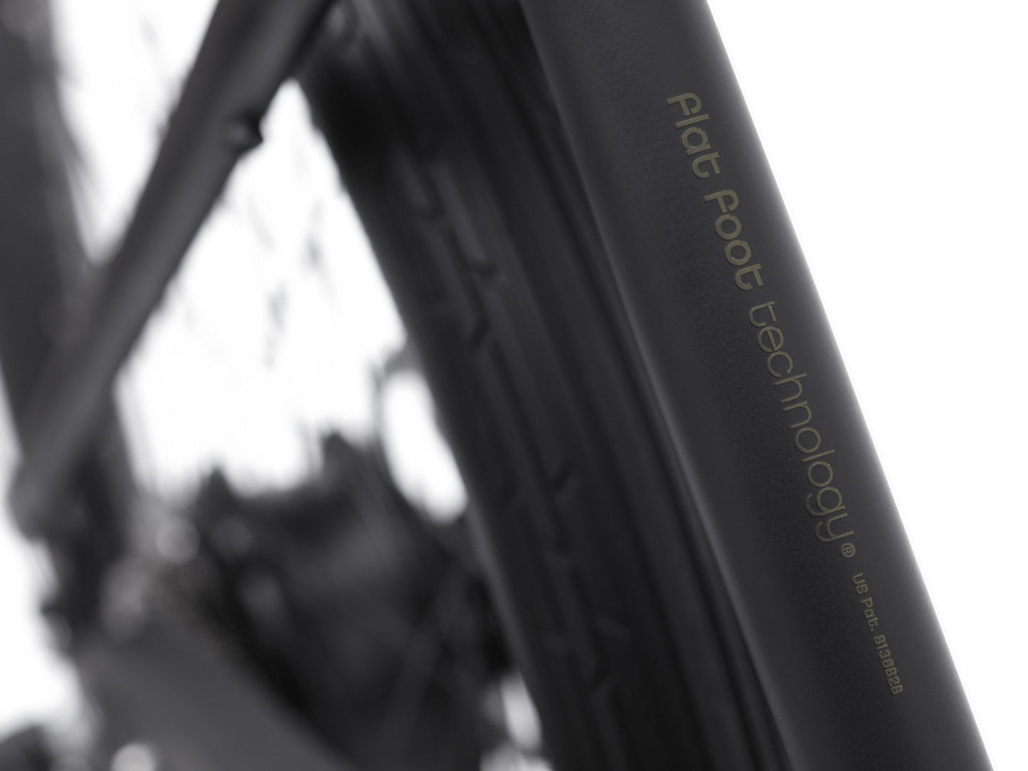 Electra Townie Go 7D E Bike - Skiis & Biikes