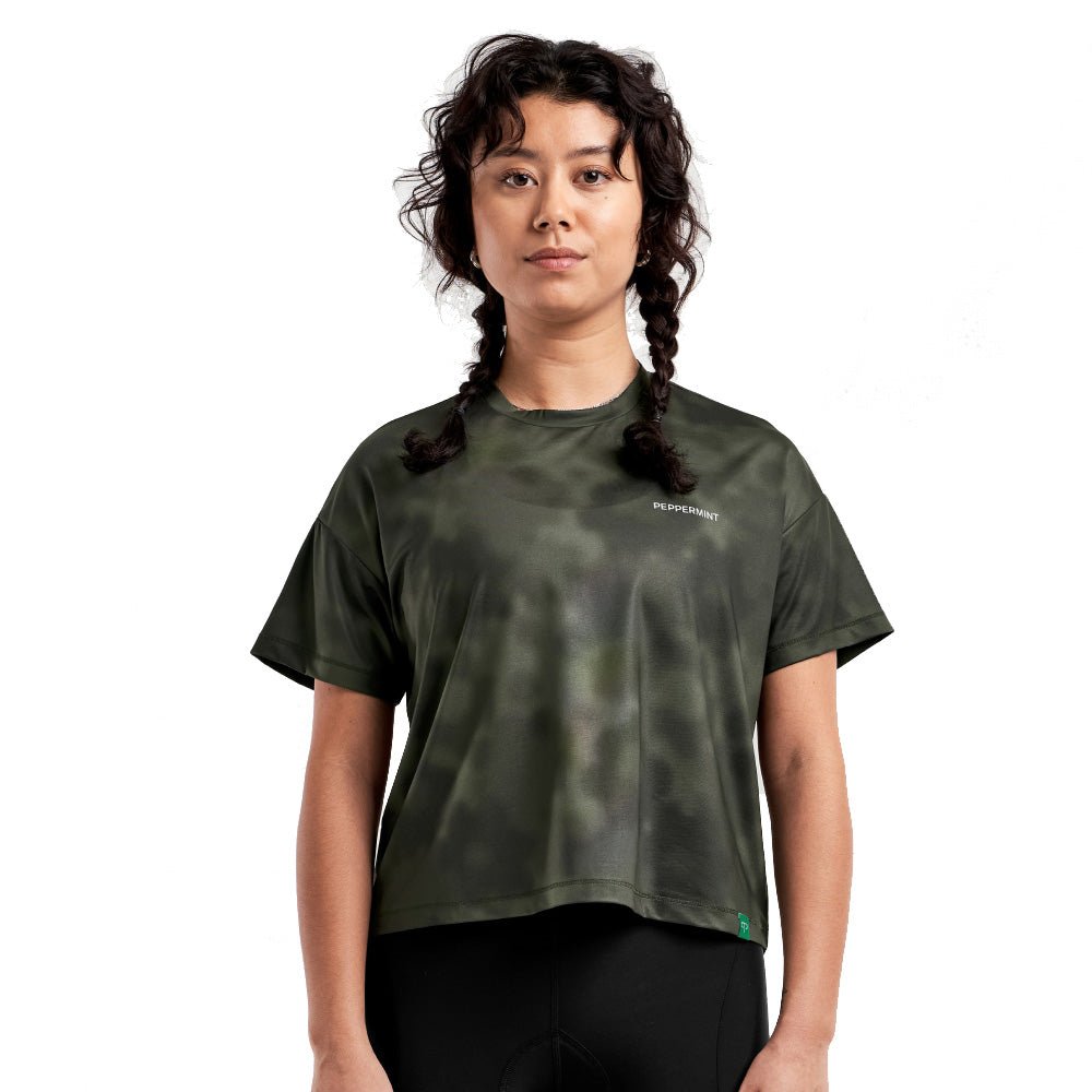 Peppermint Gravel Crop Womens T-Shirt - Skiis & Biikes