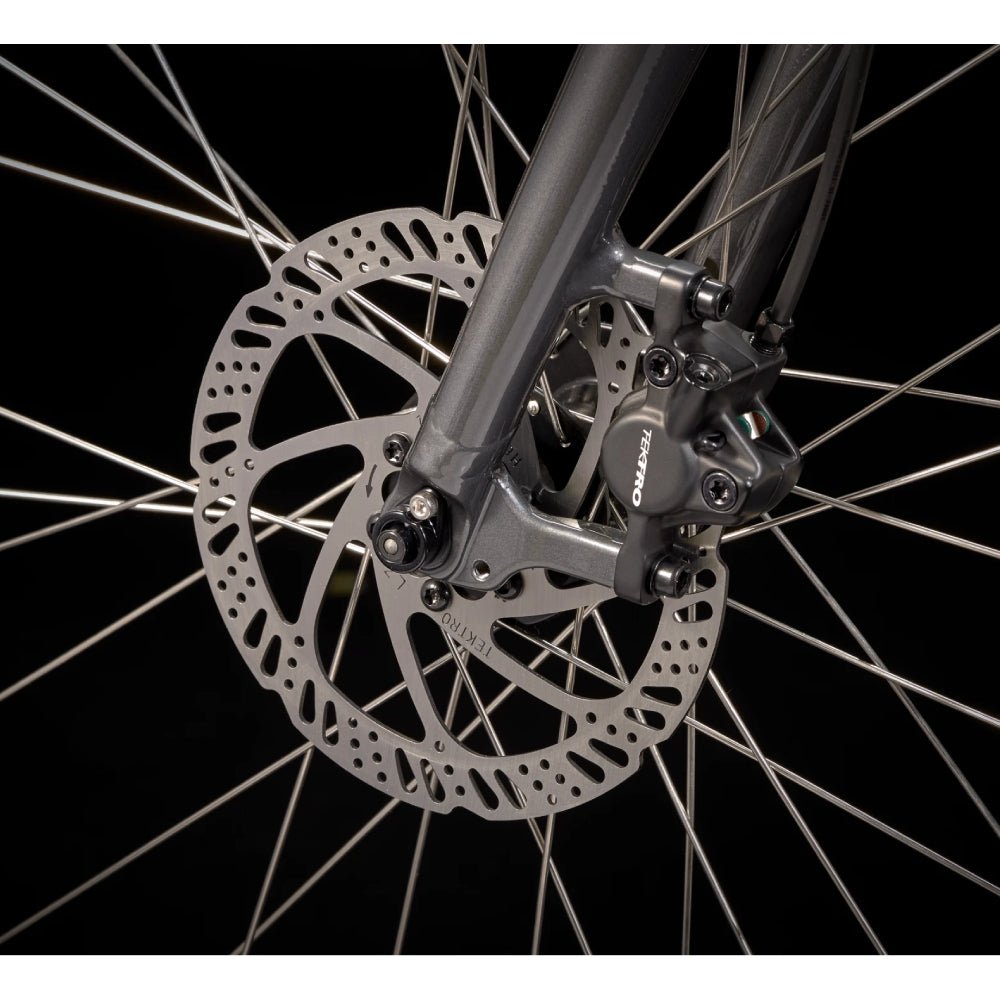 Trek Verve 2 Disc Bike - Skiis & Biikes