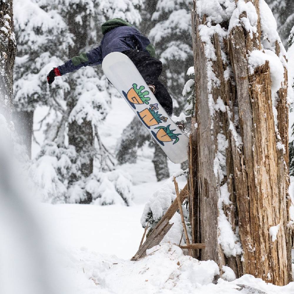 Gnu Velvet Womens Snowboard 2024 On Model Snowboard on Hill Detail