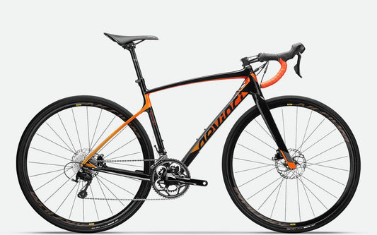 Devinci Hatchet Carbon 105 Bike - Skiis & Biikes