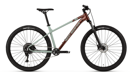 Rocky Mountain Fusion 30 Bike - Skiis & Biikes