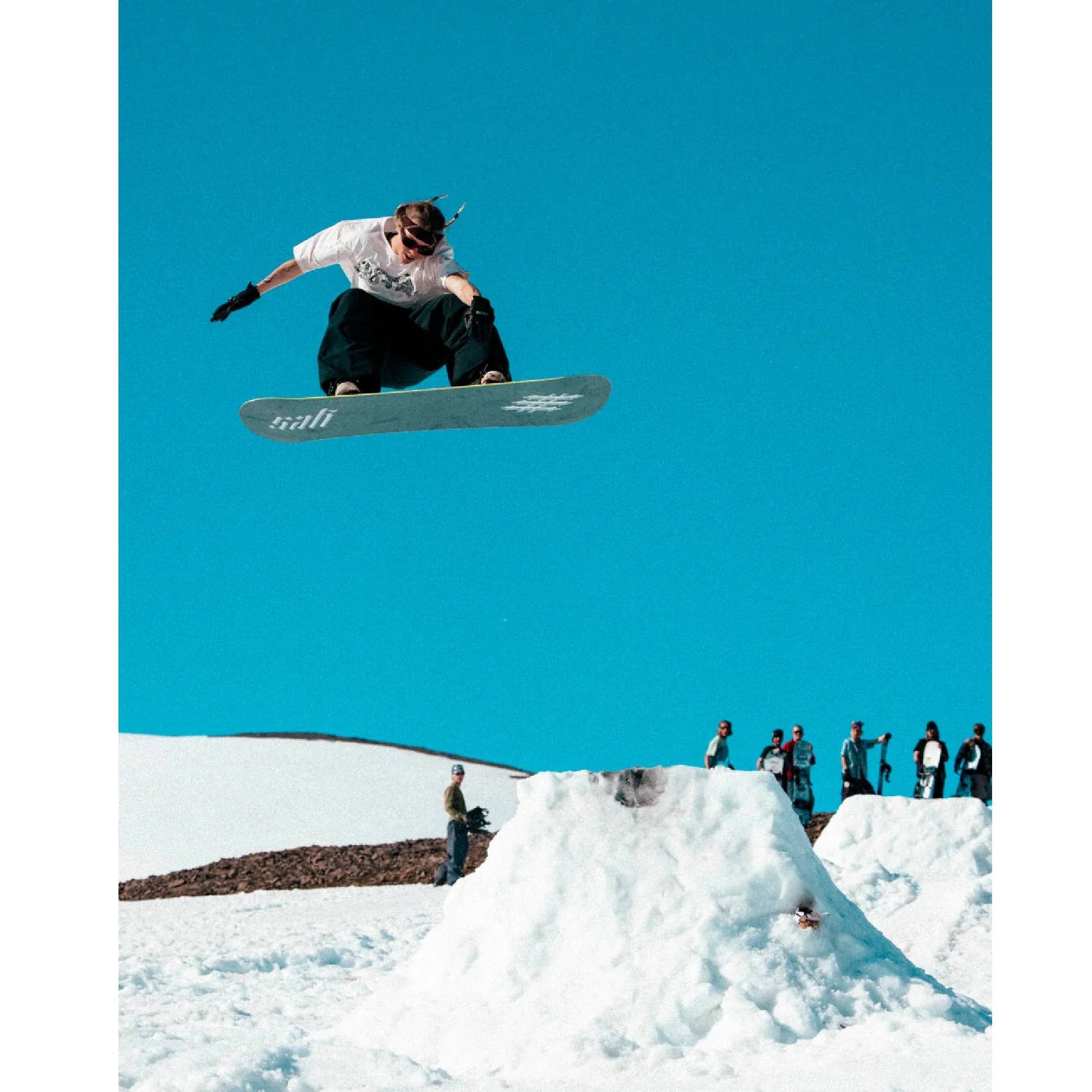 womens yes snowboard Yes. Emoticon - Women's 2022 this board provides a well Women's Frenzy Snowboard White Sporting